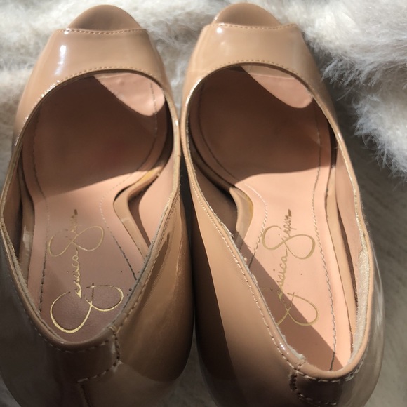 Jessica Simpson patent leather Heels - Picture 3 of 7